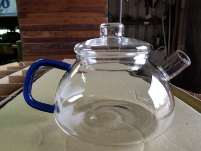 680高硼硅耐熱玻璃花茶壺藍色手把凸蓋